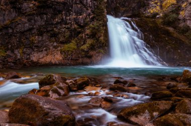 İtalyan ve Avusturyalı Tirol Alpleri
