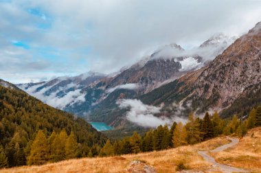 İtalyan ve Avusturyalı Tirol Alpleri