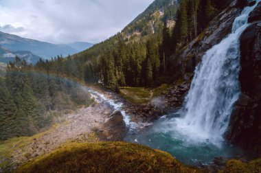 İtalyan ve Avusturyalı Tirol Alpleri