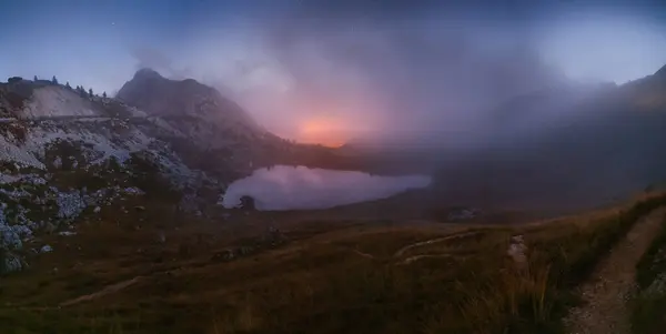 İtalyan ve Avusturyalı Tirol Alpleri