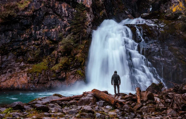 İtalyan ve Avusturyalı Tirol Alpleri