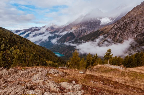 İtalyan ve Avusturyalı Tirol Alpleri