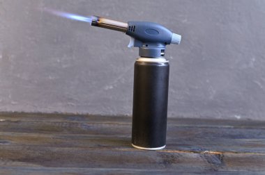 Gaz lehimleme demiri yanıyor. Yüksek kalite fotoğraf