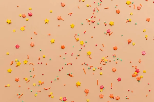 東の背景の装飾 菓子粉砂糖イースターケーキの装飾 — ストック写真