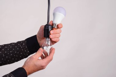 Enerji tasarruflu lambalara geçiş kavramı