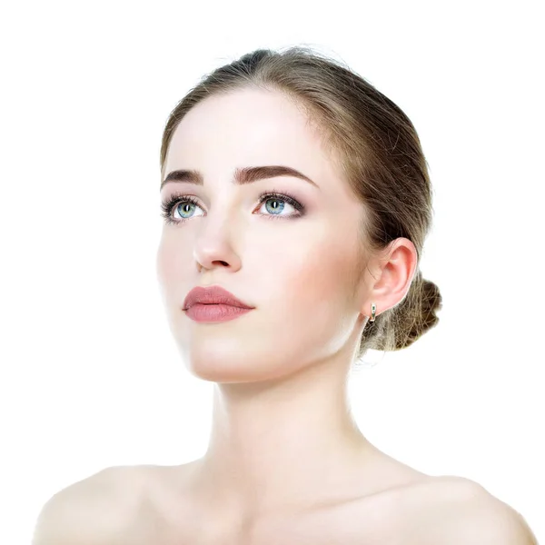 Vacker Ung Kvinna Över Vit Bakgrund Skönhet Kvinnligt Porträtt Antiaging — Stockfoto