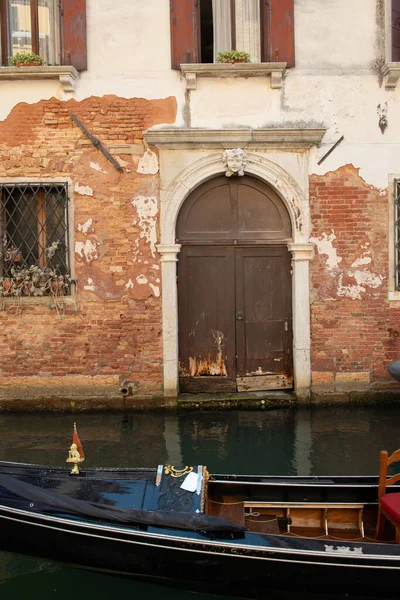 威尼斯 古代美丽的浪漫和旅游胜地意大利城市 有运河和贡多拉 — 图库照片