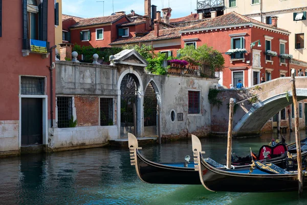 Benátky Starobylé Krásné Romantické Turistické Atrakce Italského Města Kanály Gondolami — Stock fotografie