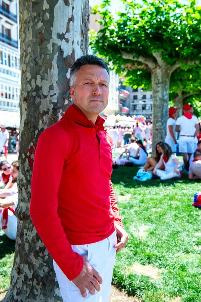 Mature Man Celebrates San Fermin Festival Wearing Traditional Clothing Red — Stock Photo, Image