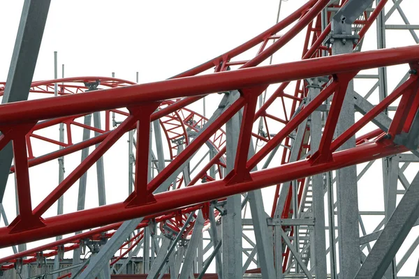 Metal Roller Coaster Close Red Rails Amusement Park — Stock fotografie