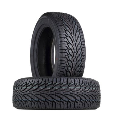 Araba parçaları, beyaz arka plan için iki yeni kış lastiği. Yol işçisi burada.