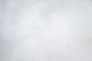 Beyaz ve gri beton duvar. Beton desen arka planında alçı grunge tanecikleri var