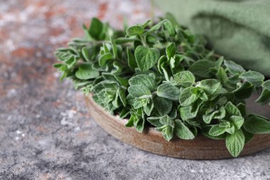 taze yeşil kekik kokulu organik