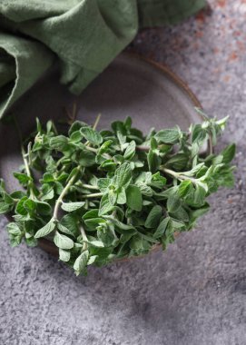 taze yeşil kekik kokulu organik