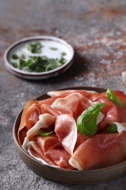 Doğal organik et, lezzetli jamon jambonlu jambon.