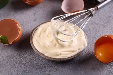 natural organic mayonnaise dressing for salads