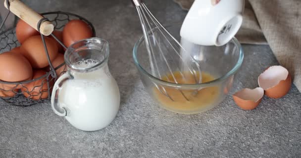 Process Making Organic Eggs Omelet — Stockvideo