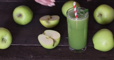 smoothies made from organic green apples healthy food