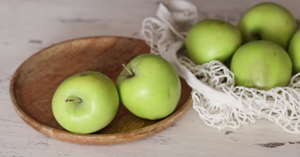 Fresh Organic Natural Green Apples Vídeo De Bancos De Imagens