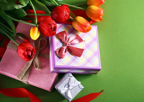Tulipany Wakacje Prezent Tło Dekoracji — Zdjęcie stockowe