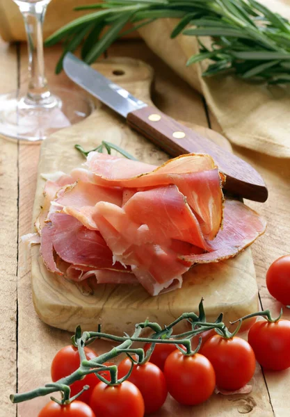 Olasz Parma Sonka Hideg Hús Csemege — Stock Fotó