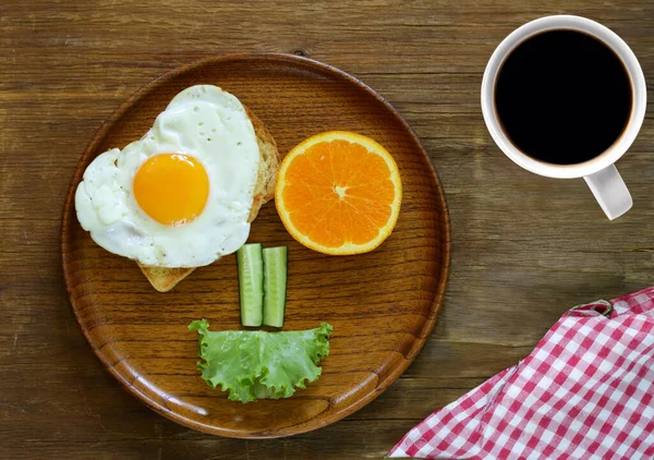 Divertido Desayuno Servido Plato — Foto de Stock