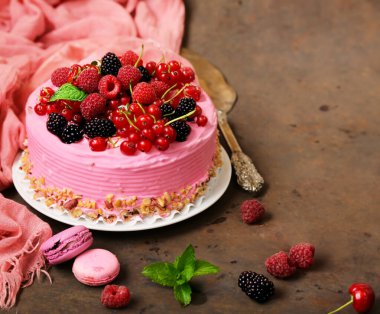 Taze dutlu pembe pasta.