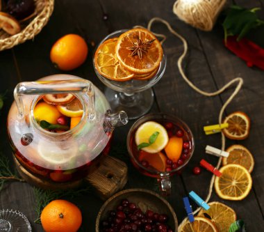 Noel içki mulled şarap baharatlar ile