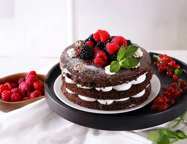 Chocoladetaart Met Boterroom Dessert — Stockfoto