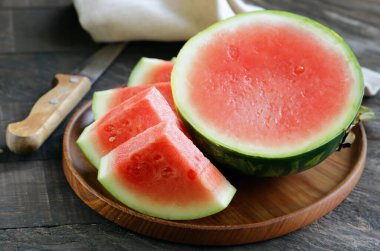 Doğal olgun karpuz güz hasadı