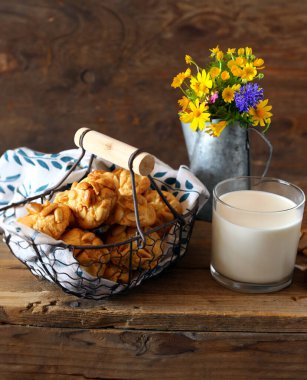 Ev yapımı fıstık kurabiyeleri, köy usulü.