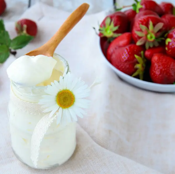 Crema Agria Productos Lácteos Yogur Para Alimentos Saludables —  Fotos de Stock
