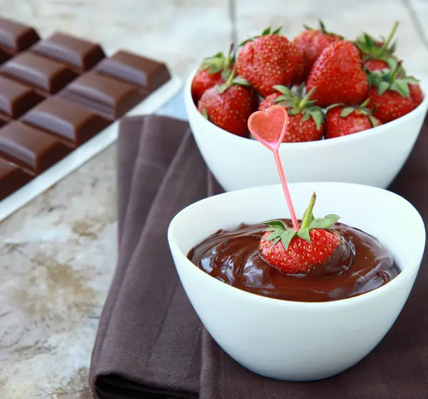 Aardbeien Chocolade Dessert Voor Vakantie — Stockfoto