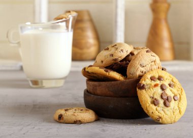 Tatlı olarak çikolatalı kurabiye.