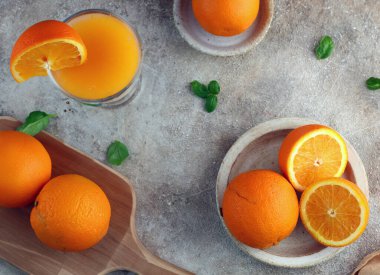 Sağlıklı yemek için doğal organik meyve portakalları