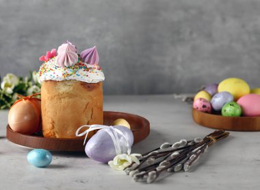 Geleneksel Paskalya ziyafeti.