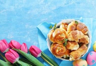 Bayram ziyafetleri ve tatlılar için paskalya çörekleri
