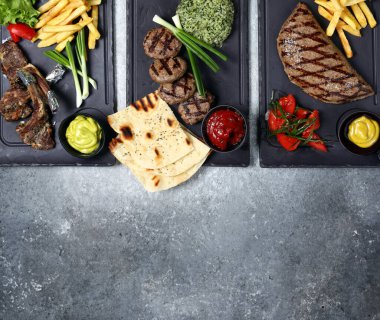 Sağlıklı yemek için kızarmış kuzu eti.