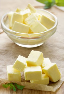 Yemek için organik tereyağı.