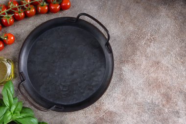 yemek arkaplanı İtalyan tarzı, domates, fesleğen sarımsak