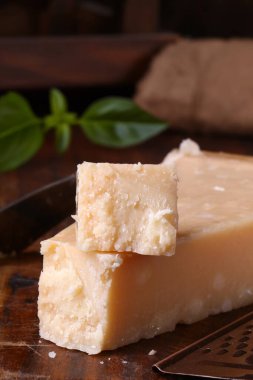 Ahşap oyun tahtası sert Parmesan peyniri