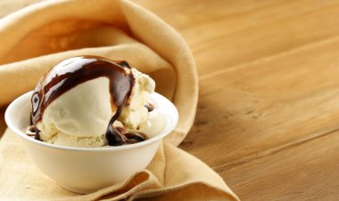 Taze dutlu tatlı dondurması.