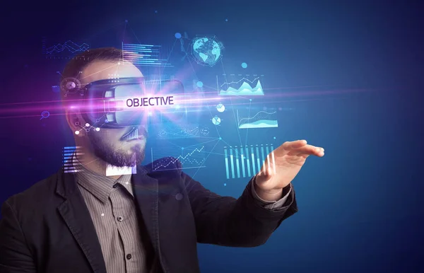 Podnikatel Prohlíží Brýle Virtual Reality Nápisem Cíl Novým Obchodním Konceptem — Stock fotografie