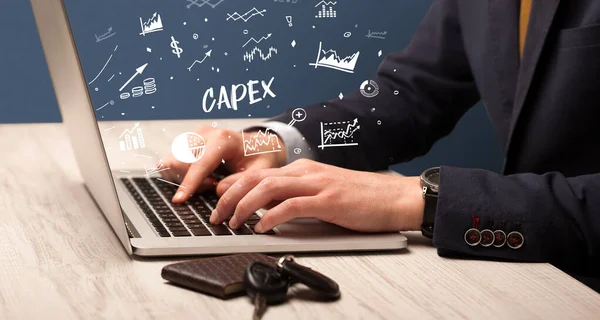 Бизнесмен Работающий Ноутбуке Надписью Capex Современная Бизнес Концепция — стоковое фото