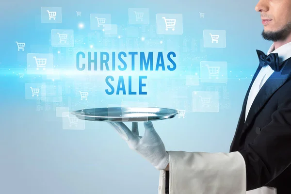 Číšník Servírující Nápis Christmas Prodej Koncept Nakupování Online — Stock fotografie
