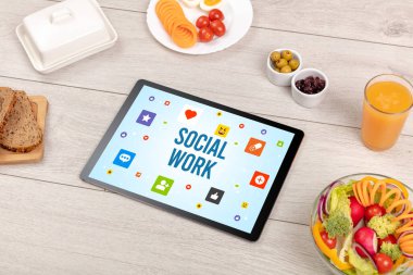 SOSYAL Çalışma Yazıtları, Sosyal Ağ Konsepti ile Sağlıklı Tablet Pc bileşimi