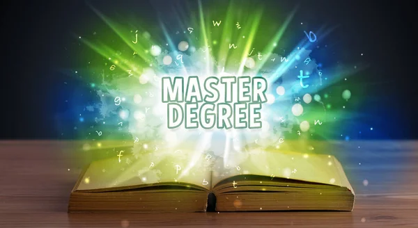Mestre Degree Inscrição Saindo Livro Aberto Conceito Educacional — Fotografia de Stock