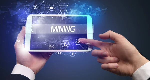 Gros Plan Une Tablette Cherchant Inscription Mining Concept Informatique Tech — Photo