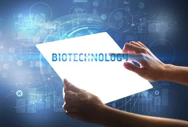 Tablet Futurista Holdig Mão Com Inscrição Biotecnologia Novo Conceito Tecnologia — Fotografia de Stock