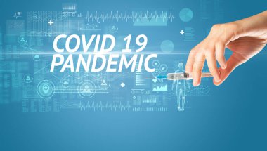 Virüs aşısı ve COVID ile şırınga iğnesi 19 PANDEMIC yazıtları, panzehir konsepti